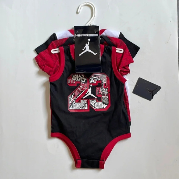 HOST PICK 👶 Air Jordan Nike 3-Pack Bodysuits - Size 6M (62-68CM), BNWT! 👶 - Picture 1 of 6